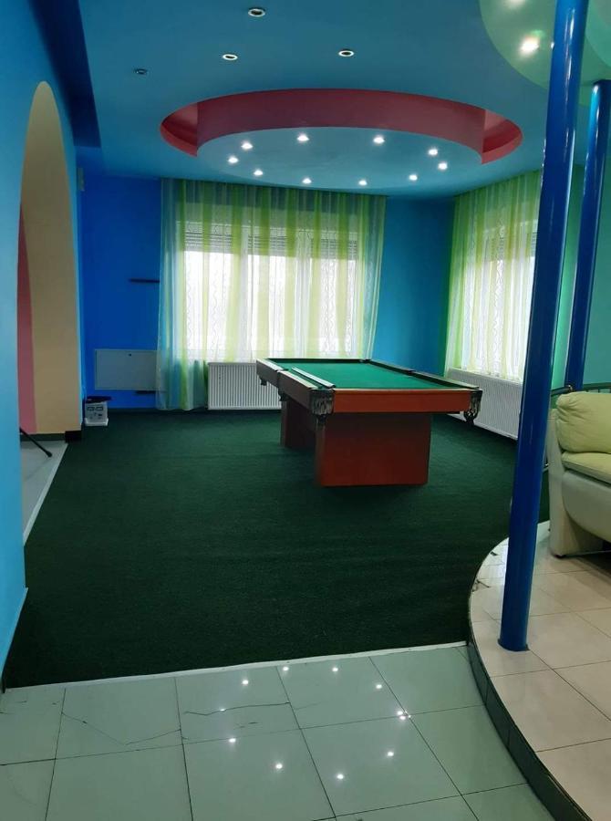 Casa Albastra Hotel Drumu Carului Luaran gambar